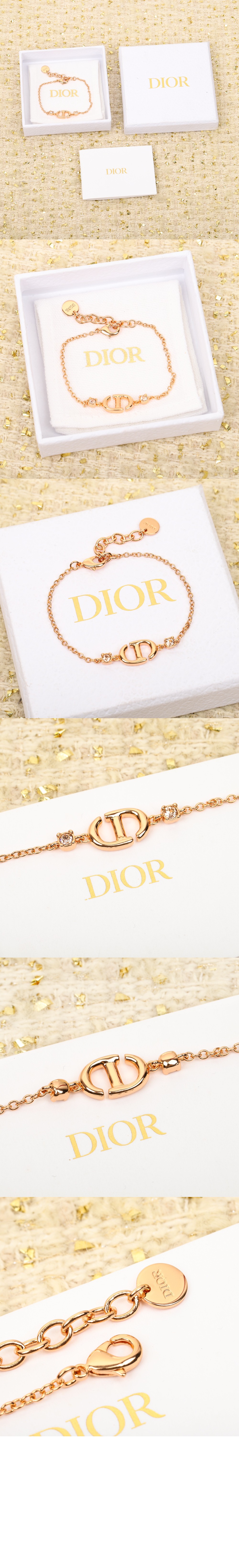 CD Navy 팔찌 B1242 > 디올