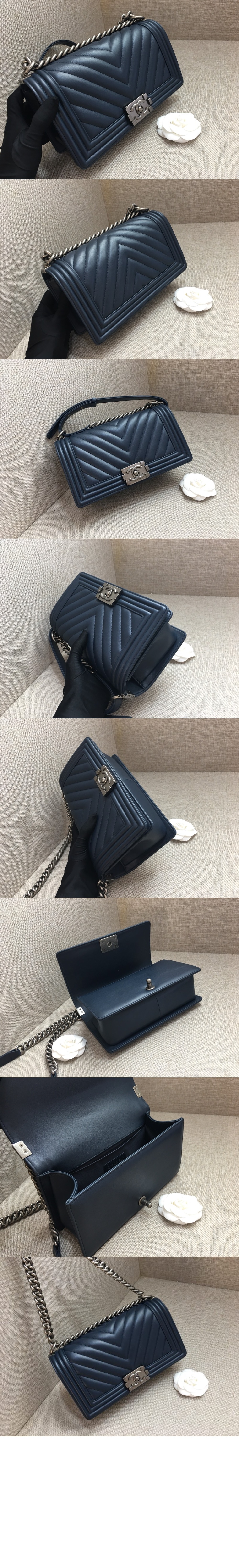 쉐브론 보이백 램스킨 미듐 인기색상 A67086 > Boy Chevron - 보이 쉐브론