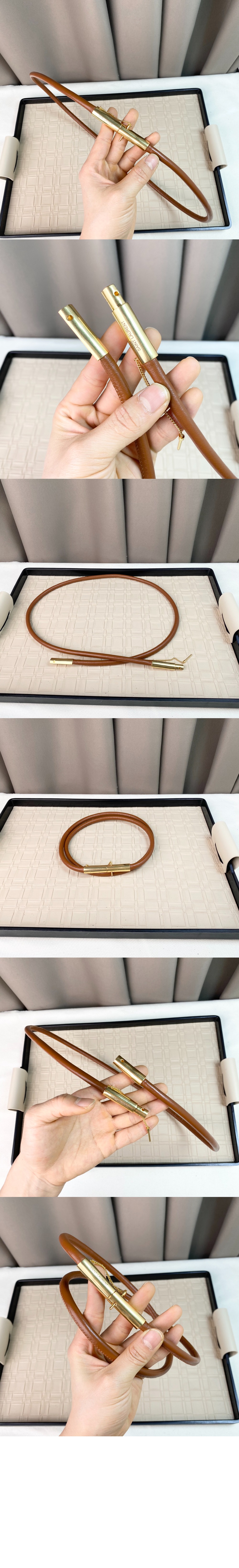 부드러운 가죽 소재의 T-바 버클 벨트  756469 > 생로랑