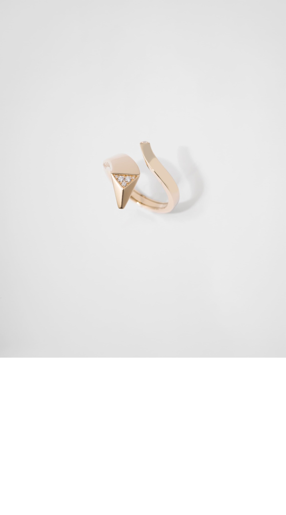 이터널 골드 스네이크 미니 반지 1JA138 > 프라다