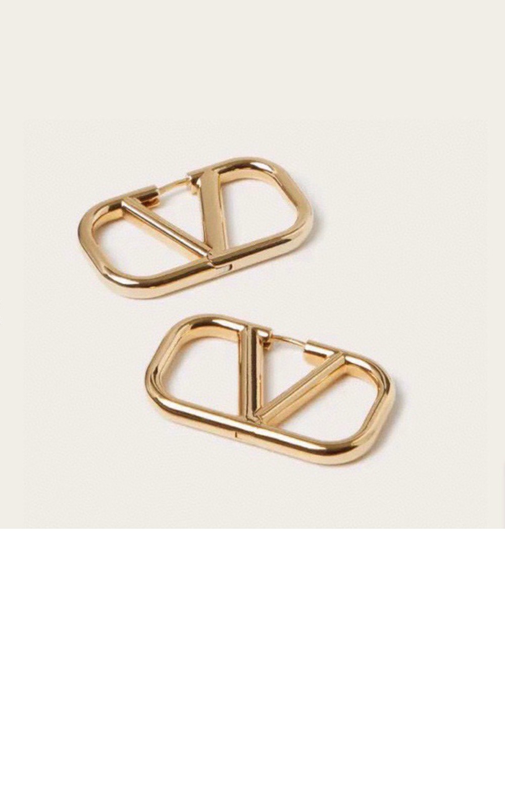 브이로고 시그니처 이어링 > 발렌티노