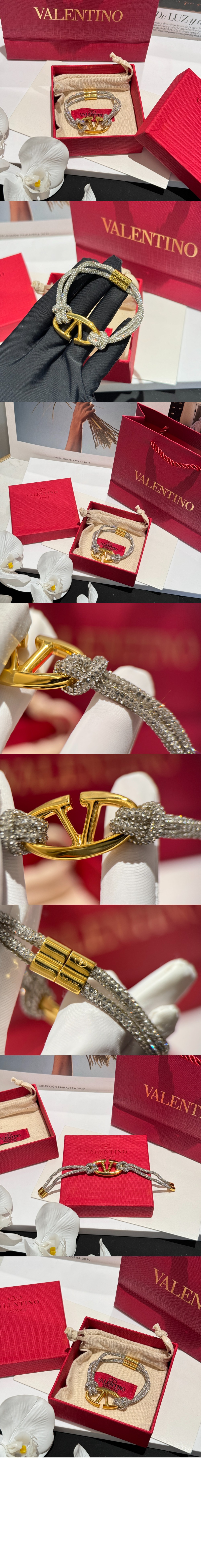 라인스톤과 메탈 브레이슬릿 > 발렌티노
