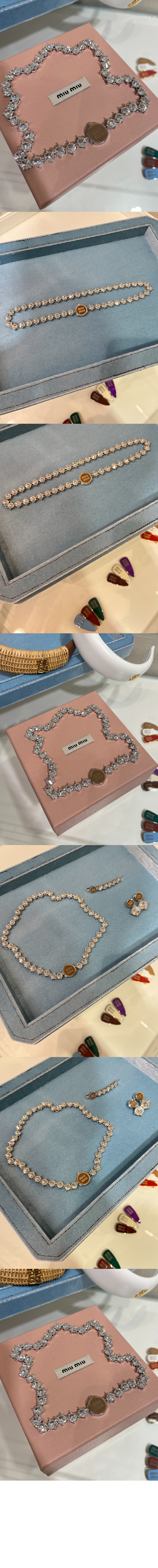 크리스털 장식 메탈 목걸이 5IC173 > 미우미우