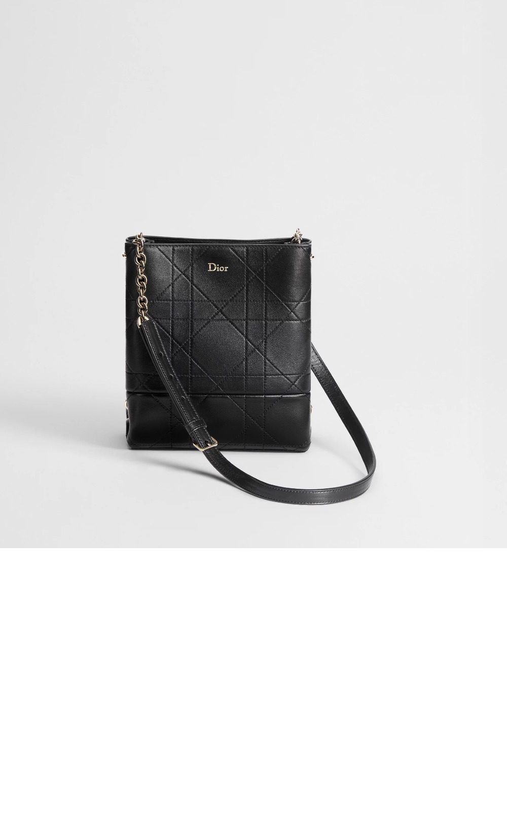 트리아농 버티컬 체인 백 스몰 M0720 > 디올