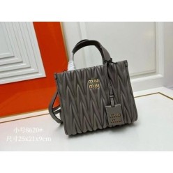 미*** 신형 토트