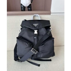 프** 리나일론 가죽 백팩