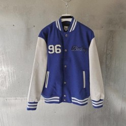 버** 엠보로고 바시티 자켓