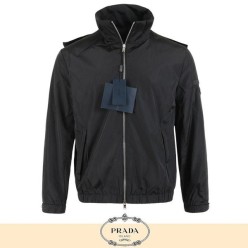 프** 클래식 블랙삼각로고 빅후드 바람막이