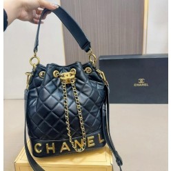 샤* 로고 버킷백