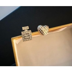 샤* 향수 하트 귀걸이