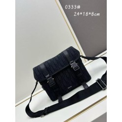 디* 오블리크 메신저 플랩 스트랩백