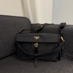 프** 익스플로어 리나일론 숄더백