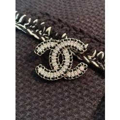 샤* 스톤 레더 브로치