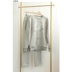 그라데이션 로고 맨투맨 트레이닝 셋