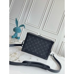 루* 이클립스 모노그램 소프트 트렁크 크로스백