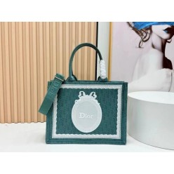 디* 신형 북토트백 미듐