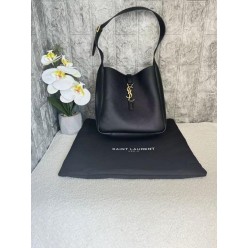 생** LE5A7 숄더백