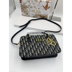 디* 오블리크 닥터백