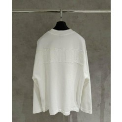 발**** 백로고패치 티셔츠