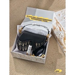 디* 새들백 스몰