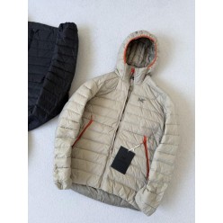 아**** CERIUM (세륨) 경량 후디 패딩  수입