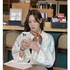 에*** 레 슈보 오렌지 스카프