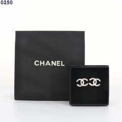 샤* CC로고 실버 귀걸이