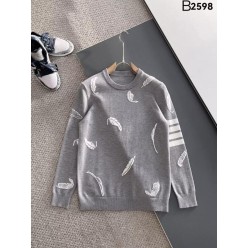 톰* 깃털자수 니트