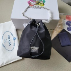 프** 체인 버킷백