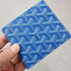 [71번] 고** 빅투와르 반지갑