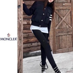 삼선배색 패딩점퍼