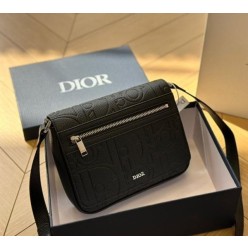 루* 플랩 메신저백 블랙 Gravity 가죽  블랙 그레인 송아지 가죽 풀박스