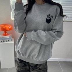 스** 에잇볼 맨투맨