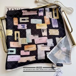 샤* 빈티지 스크래치 사각 스카프