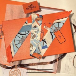 에*** 마차 패턴 방도 스카프