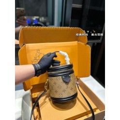 루* 깐느 베니티백