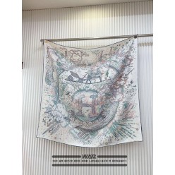 에*** 몽환 H로고 사각 스카프