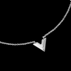 루* 에센셜v 서플 목걸이