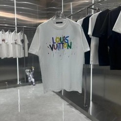 루* 그래피티 프린팅 티셔츠