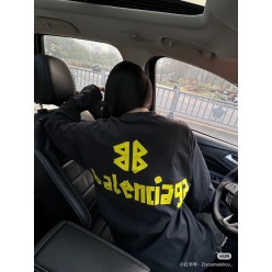 발**** 테이프로고 롱슬리브 티셔츠