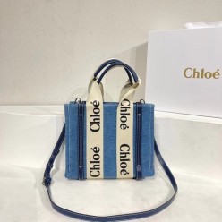 끌** 우디백 스몰