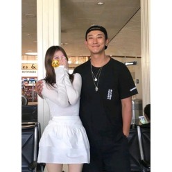크* osaka 로고 반팔