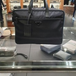 프** Re-Nylon and Saffiano leather briefcase 브리프케이스 리나일론 사피아노