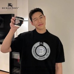 버** 원형 ｂ 로고 반팔티셔츠