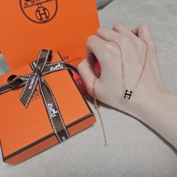 에*** 팝아슈 H 미니 목걸이