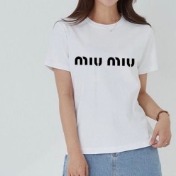 미*** 로고 반팔티셔츠