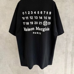 메* 마르지엘라 자수로고 티셔츠