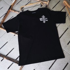 크* 플러스 레터링 자수로고 티셔츠