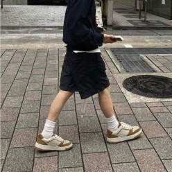 브*** 쿠치넬리 수입프리미엄급 카프스킨 스웨이드 배스킷 스니커즈