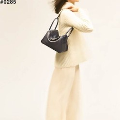 에*** 린디(Lindy) 26 토트백